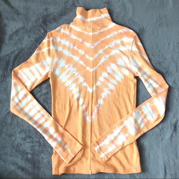 Free People Psychedelic Turtleneck Top NWT - Picture 6 of 8